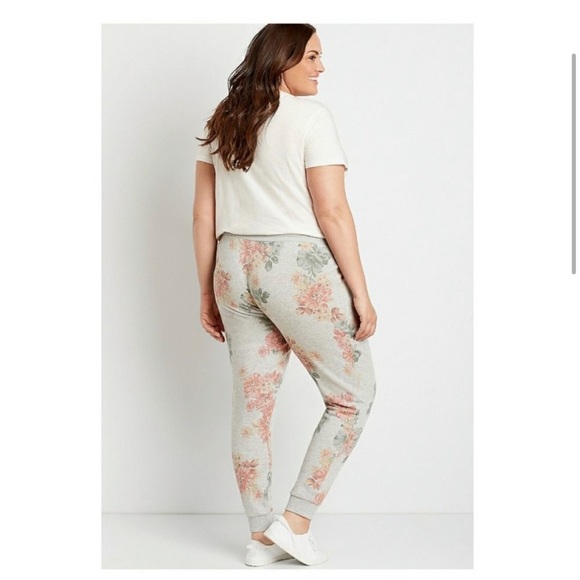 Maurices Plus Size Gray Floral Jogger Sweatpants 2X - Picture 4 of 7